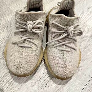 Adidas Yeezy Light Beige Sneakers